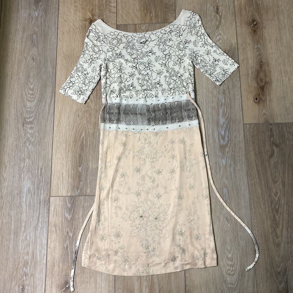 Small Womens dress - cream and peach